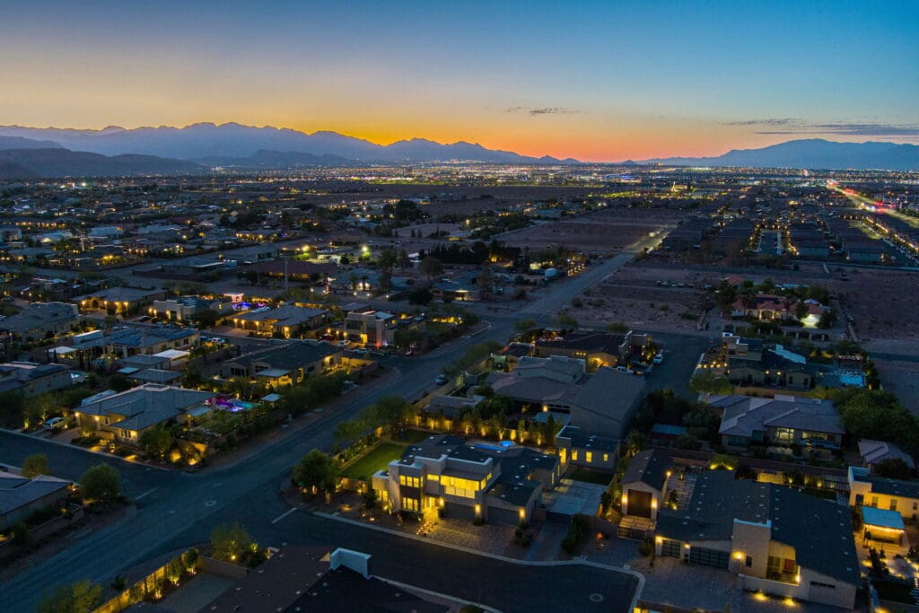 Best Time to Buy a House in Las Vegas ; best time to sell a house in Las Vegas; Las Vegas housing market 2025; Las Vegas real estate trends; timing the real estate market in Las Vegas